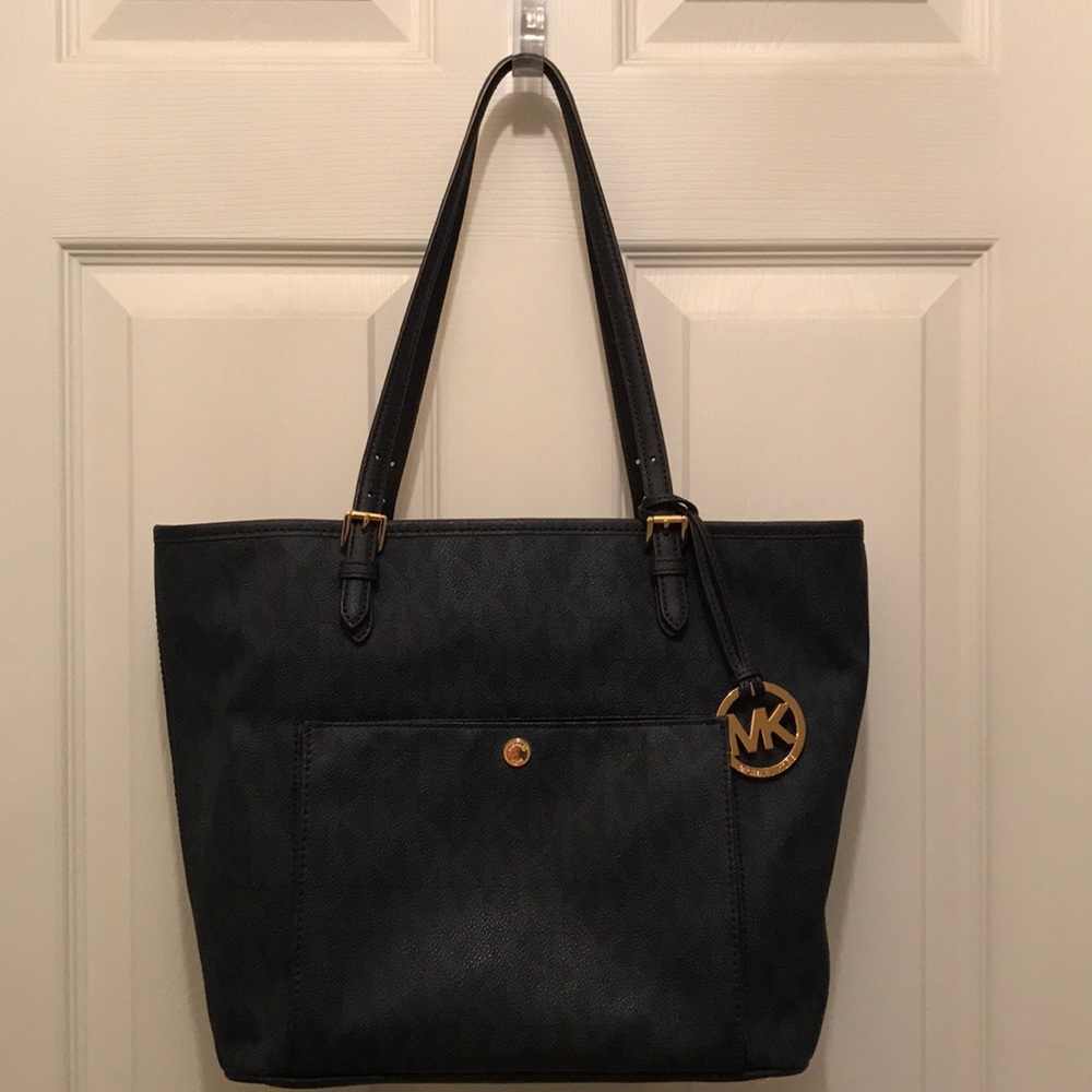 Michael Kors Jet Set Medium Top Zip Snap Tote